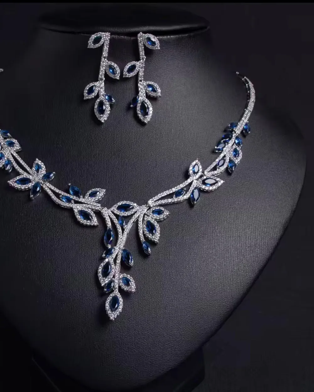 Sera Choker — Choker set